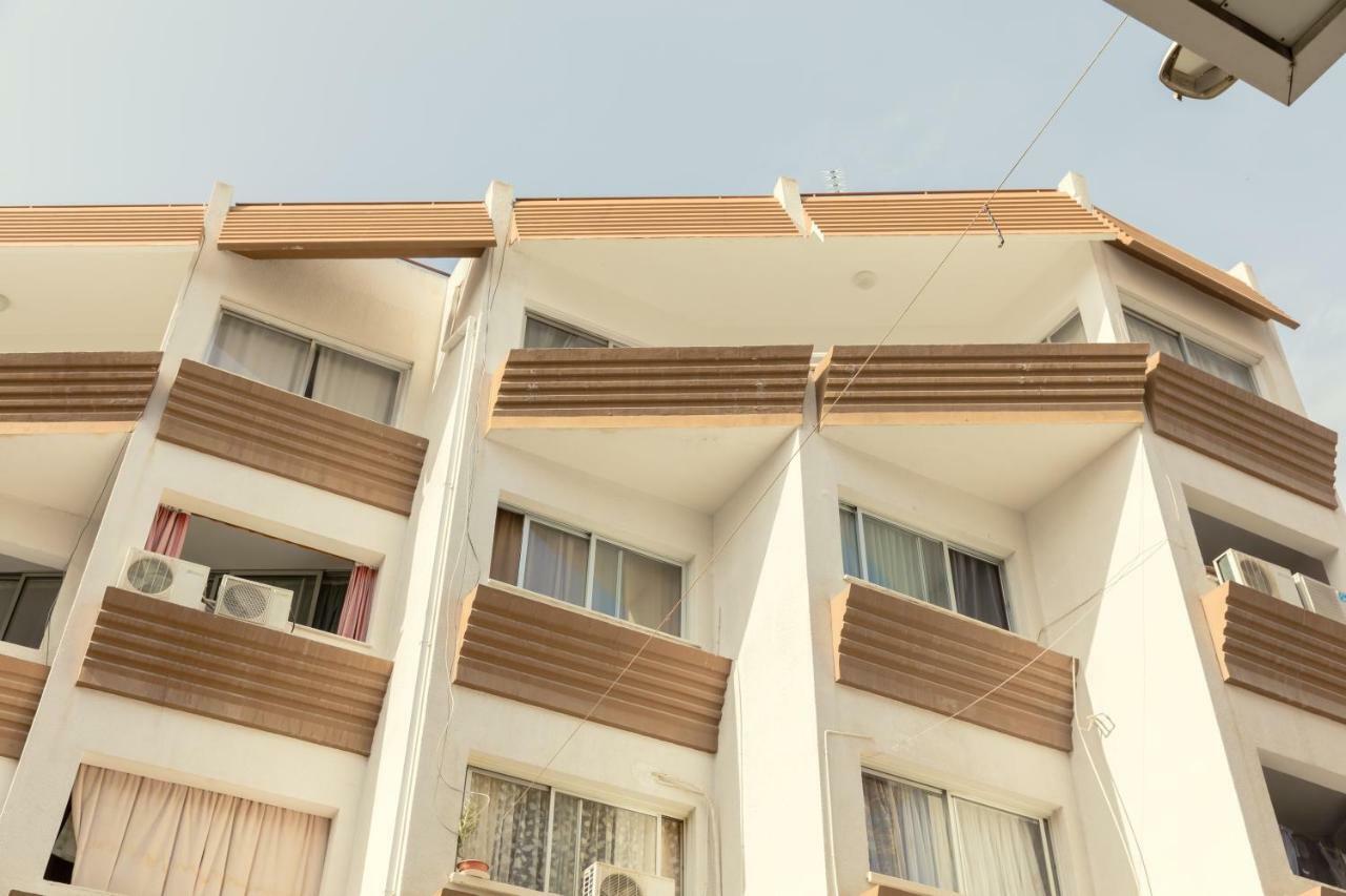 Savvas City Centre Flat Larnaca Exterior photo